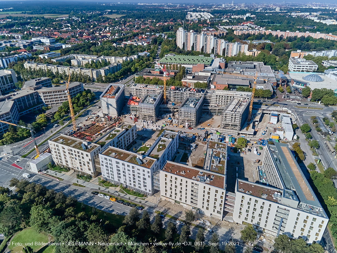 19.09.2021 - Perlach Plaza und Umgebung in Neuperlach 